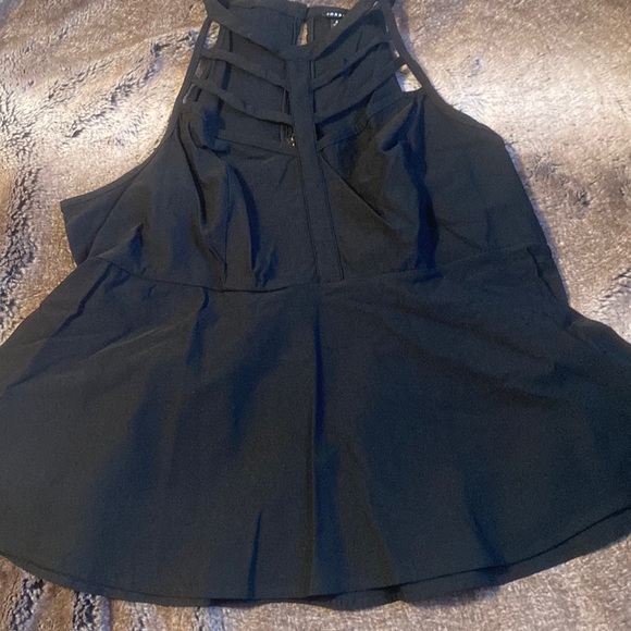 Plus size - Picture 1 of 1